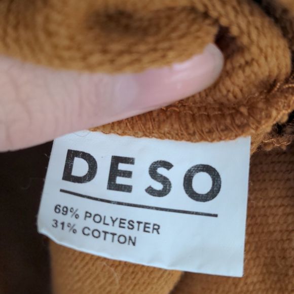 Deso Supply Leland‎ Cropped Sweatshirt Sweater Size Medium Camel Tan Terry Thumb - Picture 5 of 13
